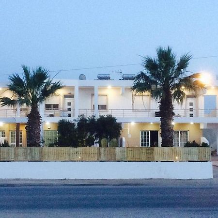 باراديسيون River'S Apartments المظهر الخارجي الصورة