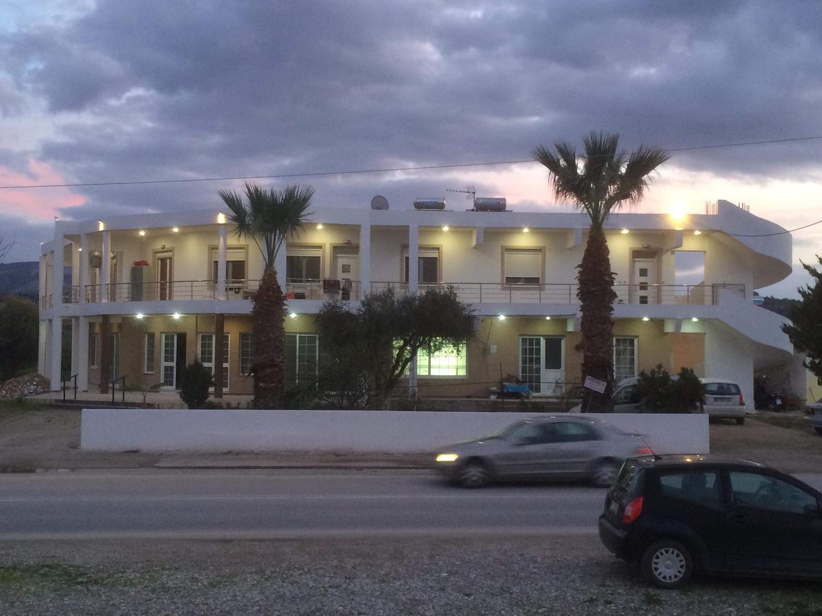 باراديسيون River'S Apartments المظهر الخارجي الصورة