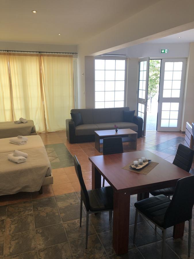 باراديسيون River'S Apartments المظهر الخارجي الصورة