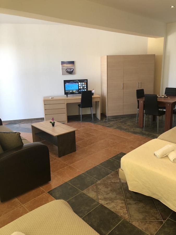 باراديسيون River'S Apartments المظهر الخارجي الصورة