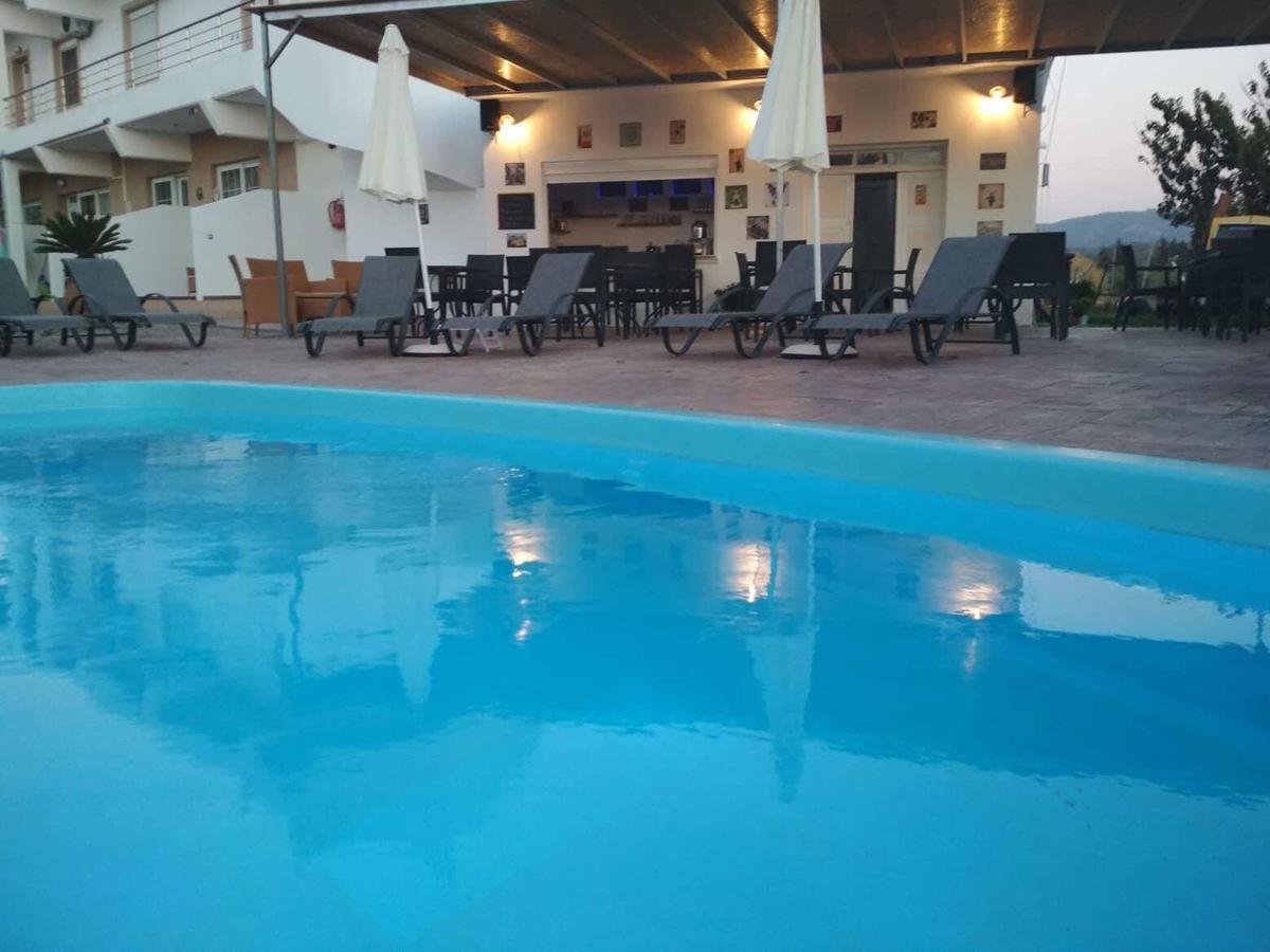 باراديسيون River'S Apartments المظهر الخارجي الصورة